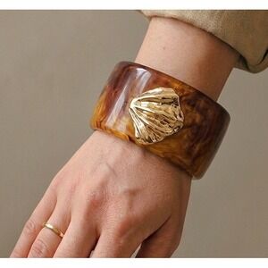 Tortoiseshell Chunky Bangle Bracelet Women Brown Seashell Resin Gold Siren Boho